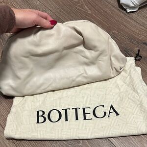 Bottega Veneta Cream Slouchy Leather Clutch